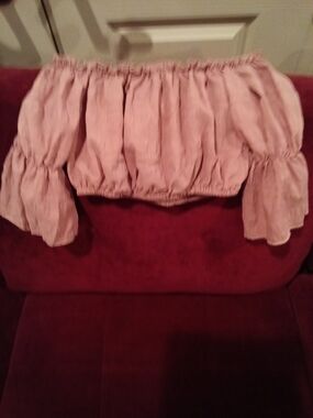 Off-Shoulder Blouson Crop Top in Dusty Rose